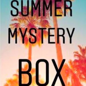 MYSTERY BOX XS/S VALUE 150.00 PLUS